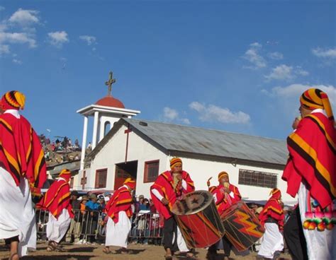 Folclore Eterno Peru Con La Tradición Del Folclore Puneño