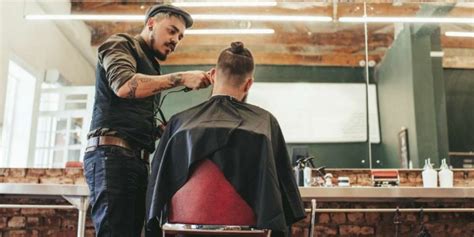 Berapa Modal Buka Usaha Barbershop Untuk Pemula