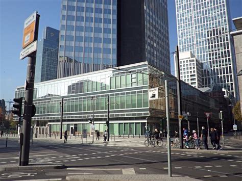La banca centrale europea ha sede a francoforte, in germania. Eurotorre (Banca centrale europea (BCE)) - Francoforte sul ...
