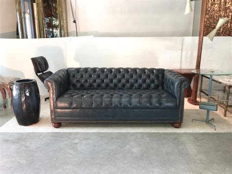 Mcombo electric power lift recliner chair sofa with massage and heat for elderly, 3 positions, 2 side pockets and cup holders, usb ports, faux leather 7040 (medium, blue) 4.5 out of 5 stars 2,519 $529.90 $ 529. Vintage Chesterfield Sofa in Slate Blue Leather at 1stdibs
