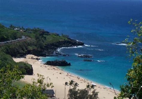 Waimea Bay One Of Hawaiis First Big Wave Surfing Beaches Only In