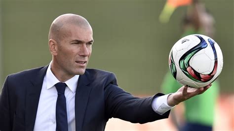 Легенда «реала» и отец четырех сыновей. Juventus, Zinédine Zidane comincia a vedere... bianconero | Notiziamo