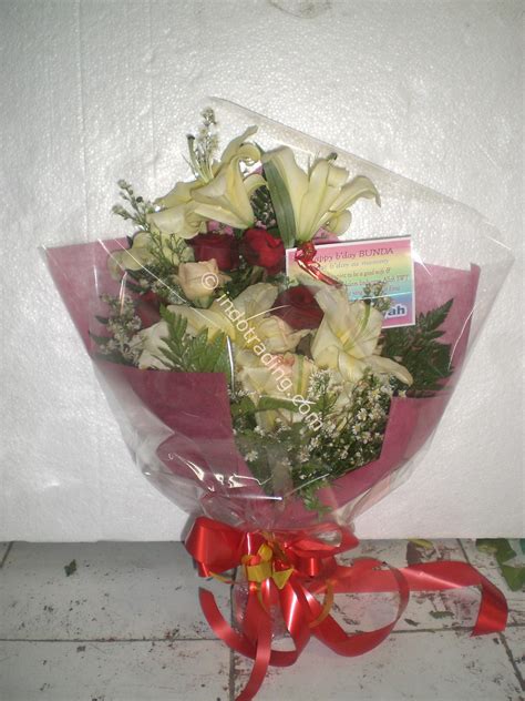 Jual Bunga Hand Bucket 05 Harga Murah Surabaya oleh Lestari Florist
