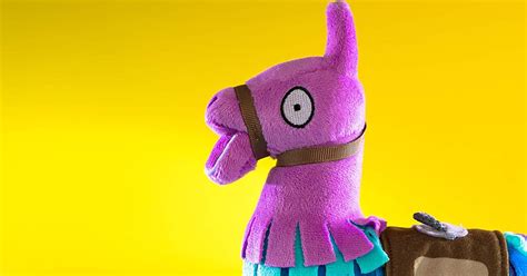 Fortnite7 Llama Loot Plushfortnite 8 Peely Plushfortnite 5 Durrr