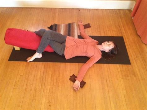 Sacrum poses chakra restorative yoga poses. A Restorative Practice for Svadhisthana Chakra ...