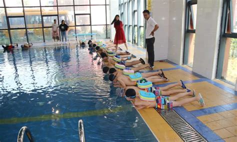 See more of 快樂坊游泳班 on facebook. 河南邓州范仲淹公学首开游泳课-中华网河南