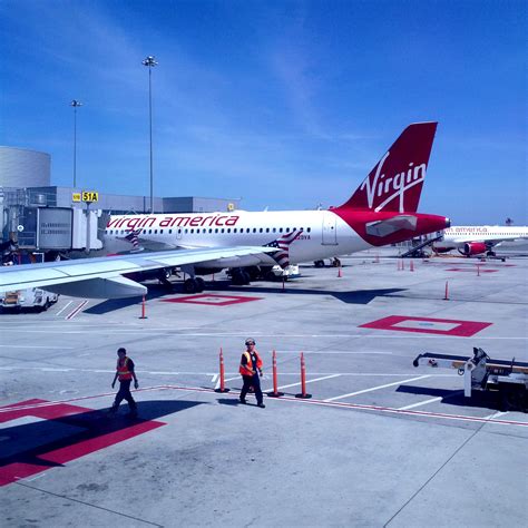 My flight from San Francisco to San Diego with Virgin America رحلتي من