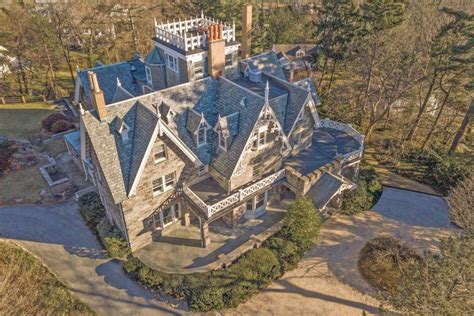 Gothic Revival Style Manor In Bronxville Ny 2019 Hgtvs Ultimate
