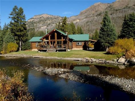 12 Dreamy Yellowstone Cabins You Can Rent For Your Next Vacation