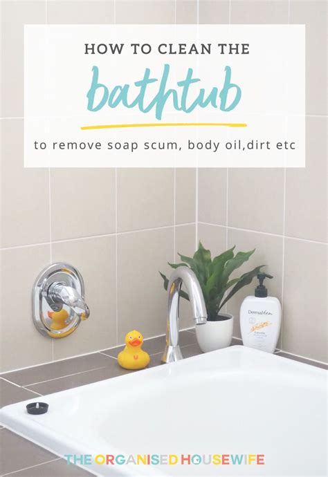 How To Clean A Bathtub Clean Bathtub Bath Cleaning Bathtub