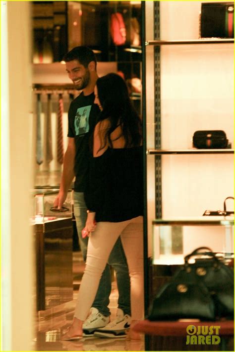 Jimmy garoppolo has had himself quite a year. Full Sized Photo of jimmy garoppolo girlfriend 70 | Photo 4428064 | Just Jared