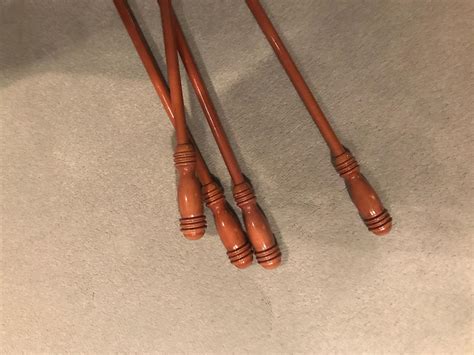 Walnut wood curtain draw rods/pulls in NW3 London für £ 5,00 zum