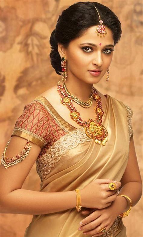 Anushka Shetty Hot In Saree Most Beautiful Indian Actress Beautiful