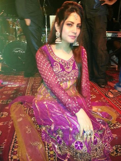 Pakistani Actress Neelam Munir Wedding Pictures B And G Fashion