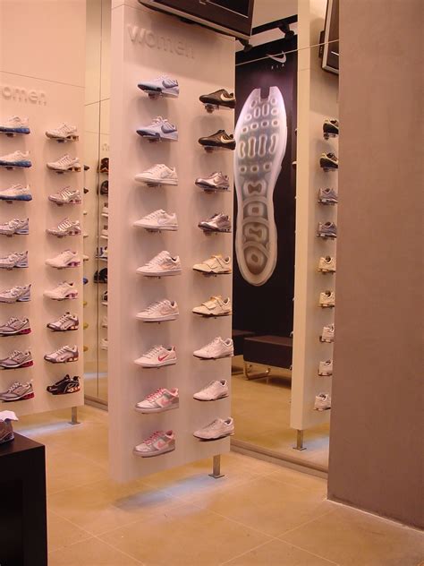 Soloslat Shoe Displays Shoe Soloslat Shoe Store Design Shoe
