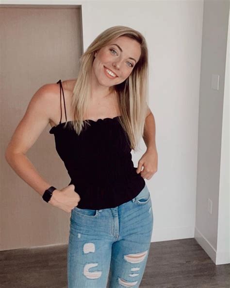 Katie Lou Samuelson On Instagram 🤗 Chic Outfits Athletic Women