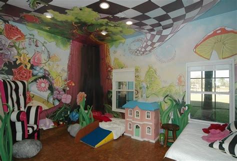 Alice In Wonderland Themed Bedroom With Cork Flooring Girl Bedroom Walls Bedroom Themes
