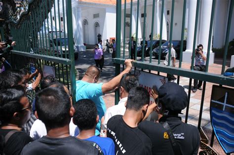 Adakah anda calon temuduga pegawai tadbir dan diplomatik gred m41 sesi 2020? Apa beza nya Mat Rempit dan Ahli Parlimen samseng ...
