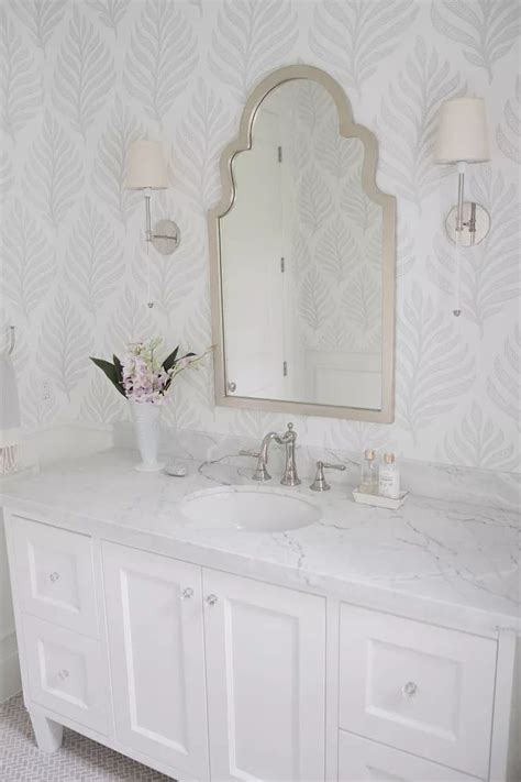 19 Beautiful Wallpapered Bathrooms | L shaped master bathroom, Bathroom