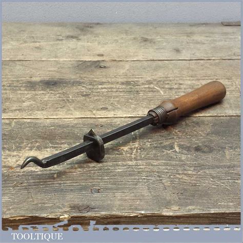 Vintage Wooden Handled Can Opener Adjustable Blade Kitchenalia