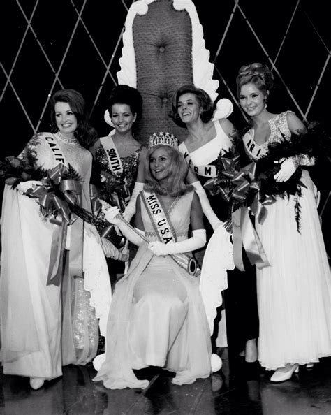 Miss USA 1969 Wendy Dascomb Virginia And Her Court Diadema De
