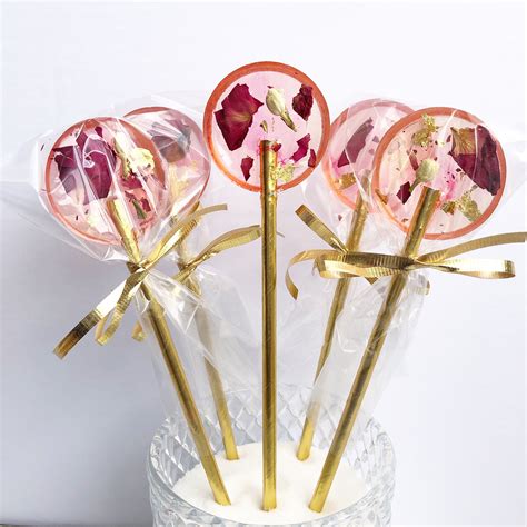 Are they all style and no substance? Floral lollipops with edible dried flowers | Edible ...