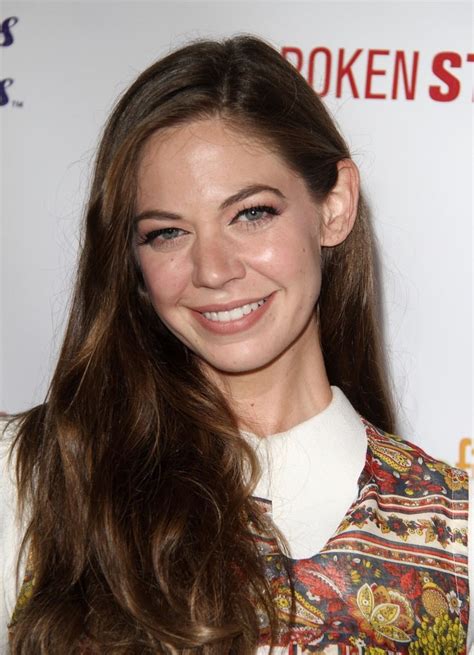 Picture Of Analeigh Tipton