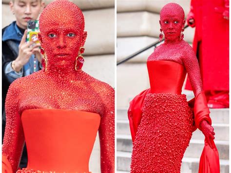 Doja Cat Wore 30000 Crimson Swarovski Crystals That Took Nearly 5