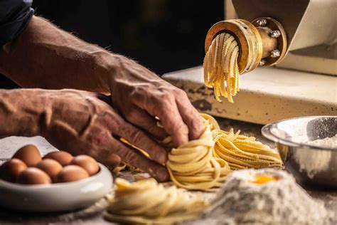 Hoe wordt pasta gemaakt In 6 stappen uitgelegd