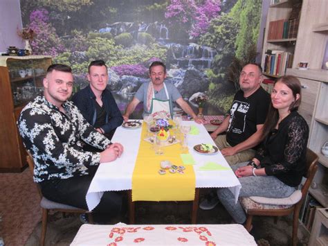 Přečtěte si novinky ze světa celebrit. Fotky k článku: Prostřeno - 14.9. 2020 - Jiří - fotka ...