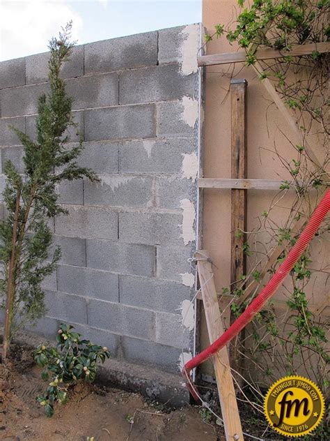 MONTER UN MUR DE PARPAING EXTÉRIEUR ET L'ENDUIRE - Site de Frédéric