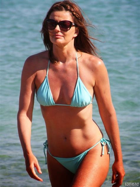 Celebrity Butts Paulina Porizkova S Butt In A Bikini