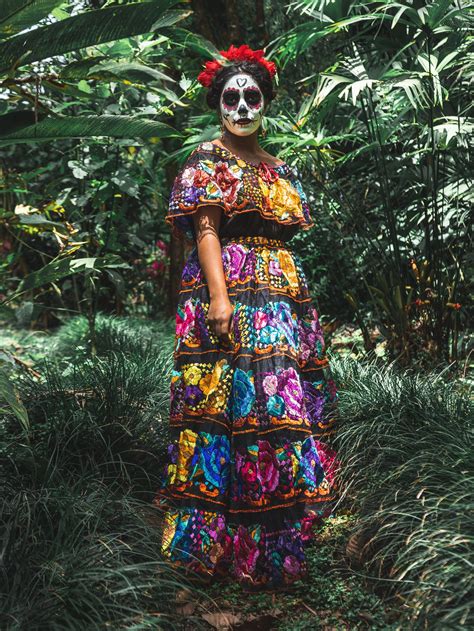 Day Of The Dead Group Tours To Mexico City In 2022 — Escapingny