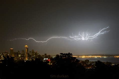 Photos Lightning Strikes Light Up Seattle And Beyond Knkx