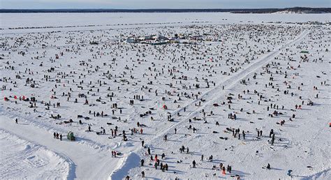 Photos Thousands Compete In Brainerds Annual Ice Fishing Extravaganza