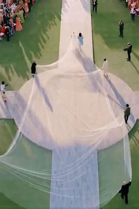 Indian wedding clothes are elaborate set of clothes worn by the bride, bridegroom and other relatives attending the wedding. Priyanka Chopra's 75-Foot Long Wedding Veil Is Being ...