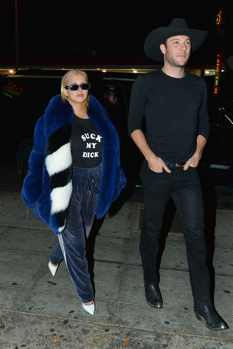 Christina Aguilera Out For Dinner At Delilah Restaurant In Hollywood