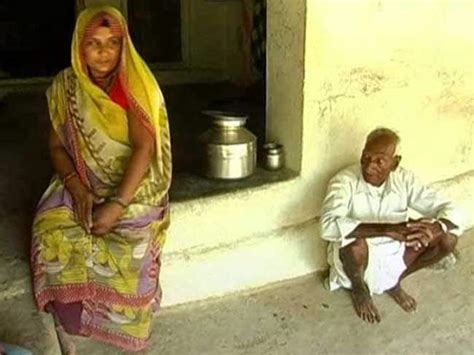 A Father In Law In Madhya Pradesh Built A Toilet For His Daughter In Law मध्यप्रदेश के गांव