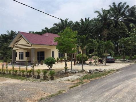 Najib lawat klinik desa puncak alam. Tanah Lot Banglo di PUNCAK ALAM, Bukit Hijau