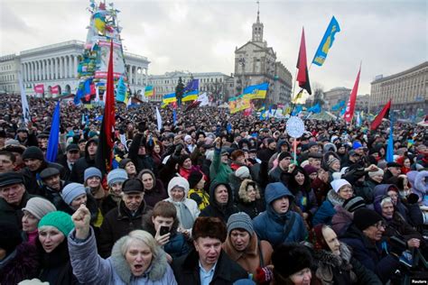 Ukraine Protesters Stage First Mass Rally of 2014
