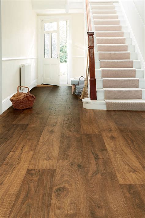 Brown wood, laminate and vinyl putty. With a varied tone and a lively grain, Vantage Wood 14mm ...