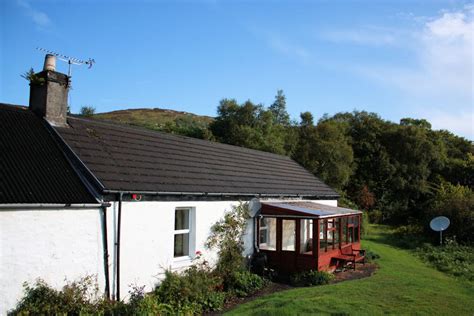 View 7,795 scottish lodges, cottages, log cabins with and without hot tubs. Wild Scotland wildlife and adventure tourism | Ellary ...