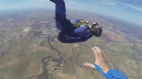 guy has seizure while skydiving youtube