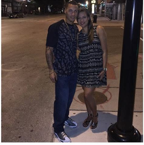 9 pendant around his neck and sweet shades similar to ones baez often wears while posing for a group photo with javy. Irmarie Marquez MLB Javier Baez' Girlfriend (Bio, Wiki)