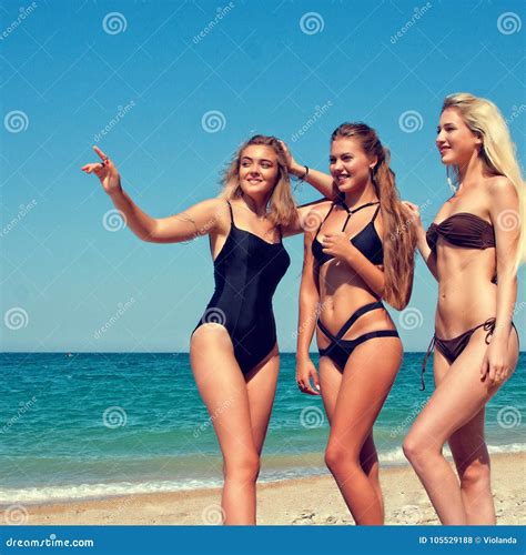 Фотографии Женщин На Пляже Telegraph
