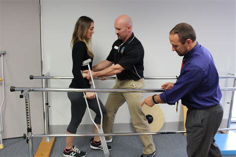 Do Physical Therapy Assistants Wear Scrubs at Robert Balogh blog