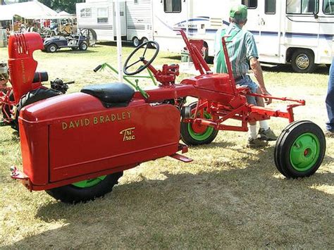David Bradley Tri Trac Tractor Vintage Machinery Farmer Farming