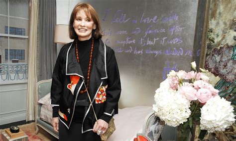 She was a member of the vanderbilt family of new york and the mother of cnn television anchor anderson cooper. Gloria Vanderbilt Net Worth, Bio 2017-2016, Wiki - REVISED ...