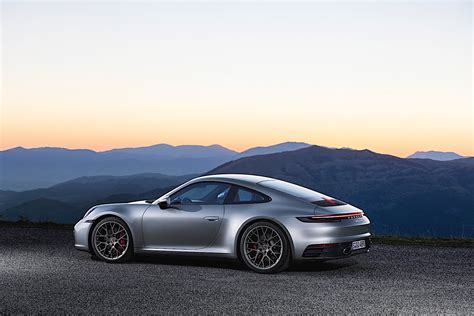2020 Porsche 911 Carrera S Review - autoevolution