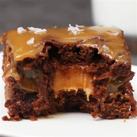 The Best Gooey Salted Caramel Brownies Recipe By Maklano